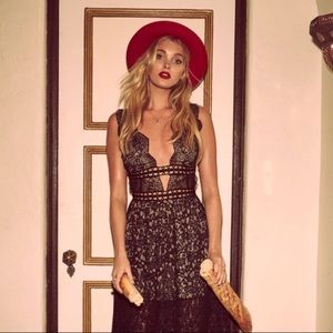 NWT !!! For love and lemons lace cocktail dress